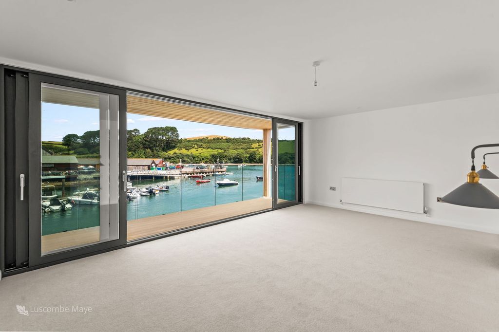Additional image 2 of 3 bed flat for saleIsland Street, Salcombe TQ8