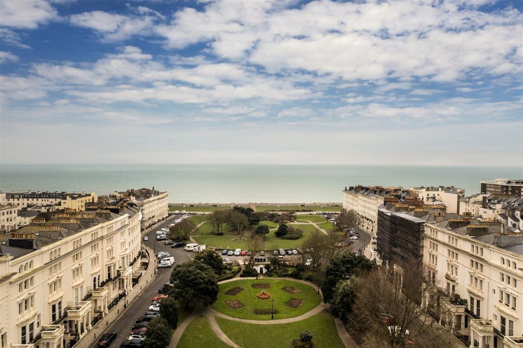 Additional image 24 of 4 bed flat for salePalmeira Square, Hove BN3