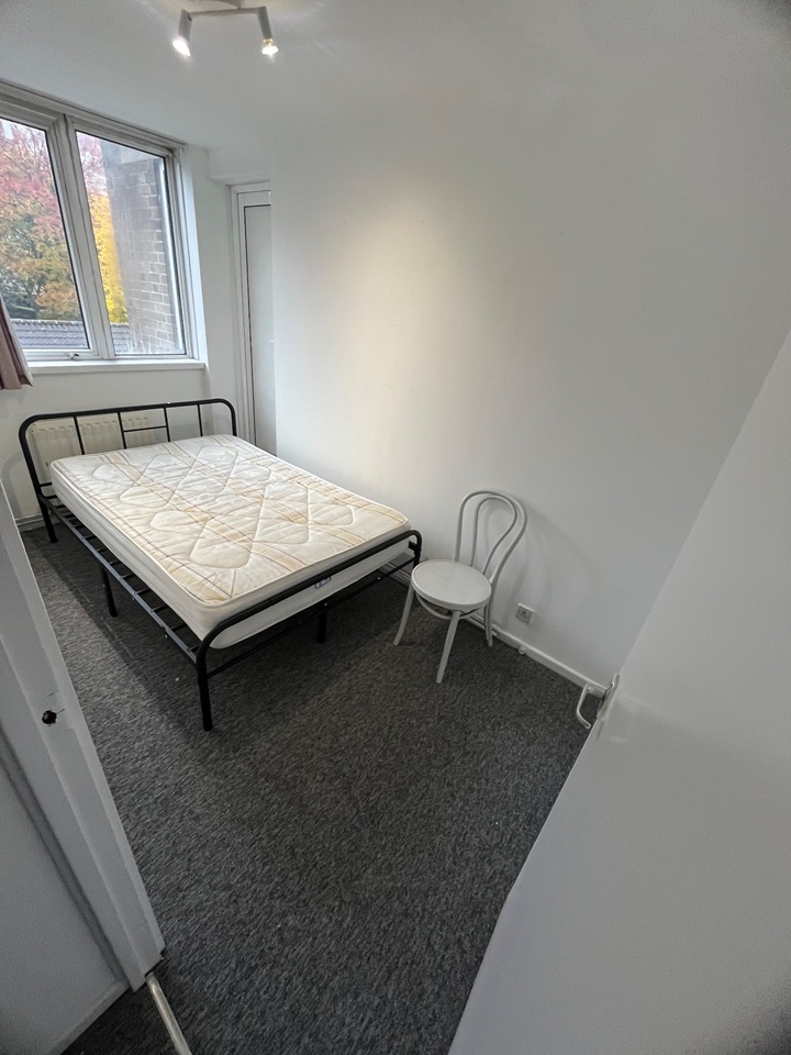 Room in a Shared Flat, Charfield Court, W9, N1 7GU