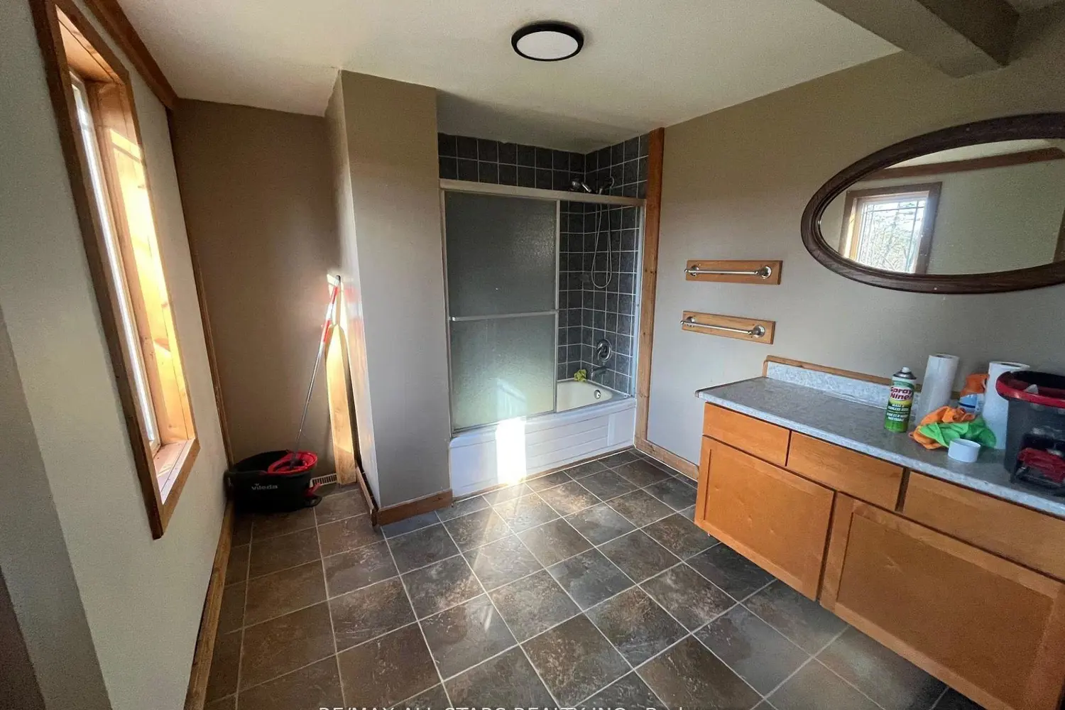 Additional image 8 of 211 Burnt River Road