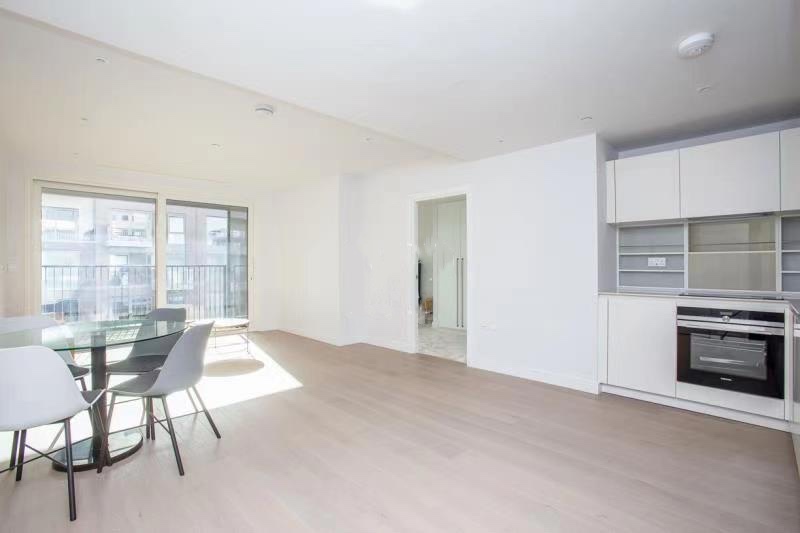 Additional image 3 of 2 Bed Flat, Lockgate Rd, SW6, N1 7GU