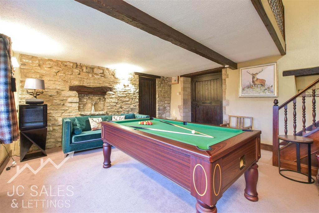 Additional image 7 of 5 bed property for saleChapel Street, Bakewell DE45