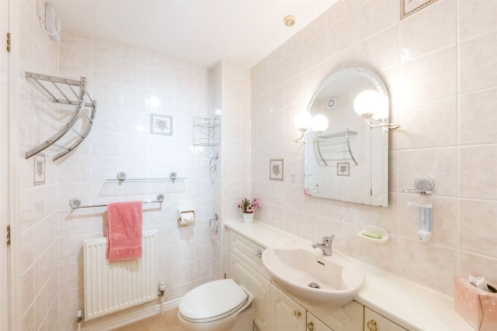 Additional image 17 of 2 bed flat for saleBeechwood Gardens, The Garden Wing, Stirling FK8