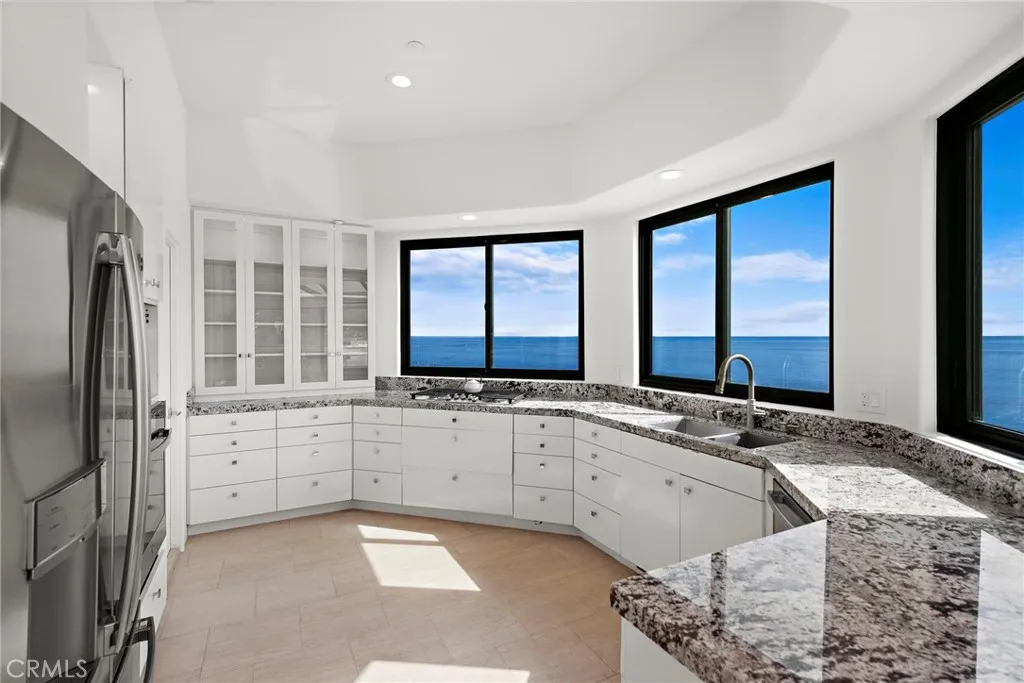 Additional image 9 of 715 Ocean Front, Laguna Beach, CA 92651