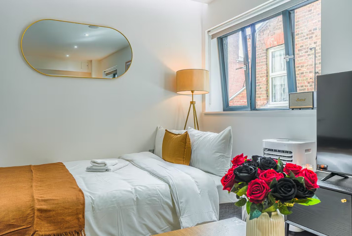 Additional image 2 of 1 Bed Flat, Ariana Apartments, SW6, N1 7GU