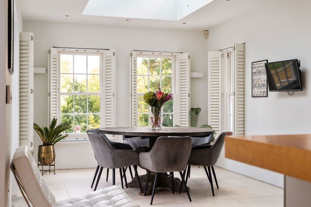 Additional image 8 of 6 bed detached house for saleWatersmeet Road, Salisbury SP2