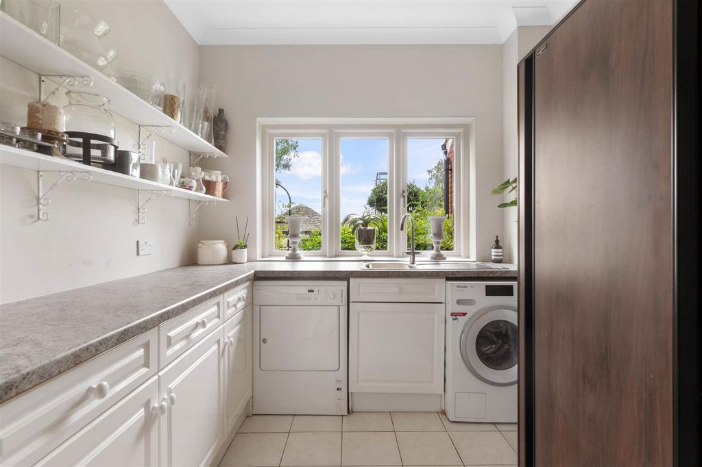 Additional image 44 of 5 bed detached house for saleManor Lane, Claverdon, Warwick CV35