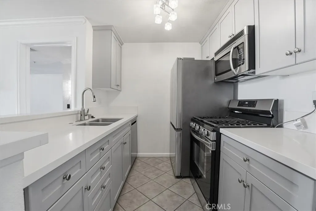 Additional image 19 of 7320 Hawthorn Boulevard Unit 108, Los Angeles, CA 90046