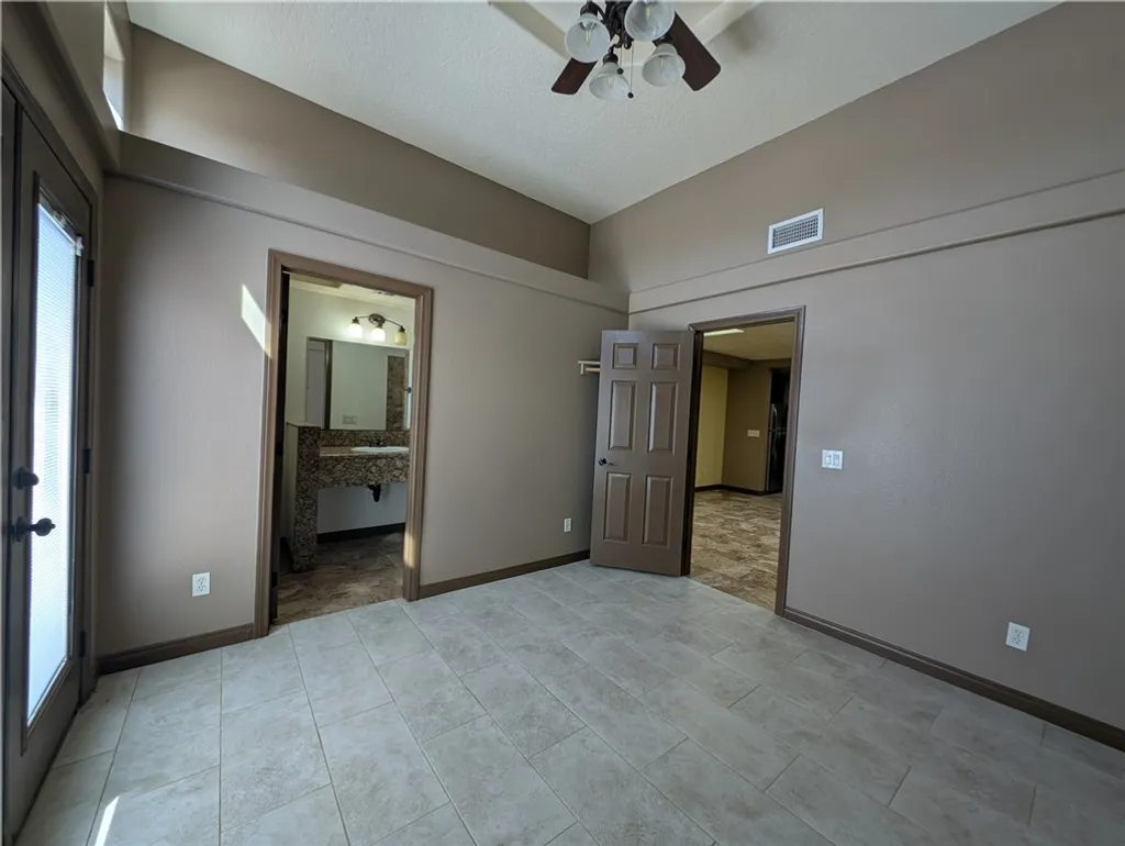 Additional image 12 of 27160 Vista Rd Unit 10, Helendale, CA 92342