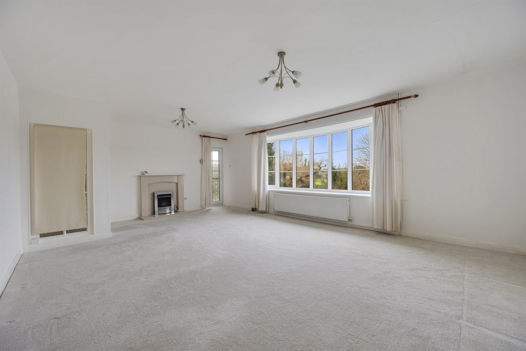 Additional image 11 of 3 bed flat for saleLindow Court, Kings Road, Wilmslow SK9