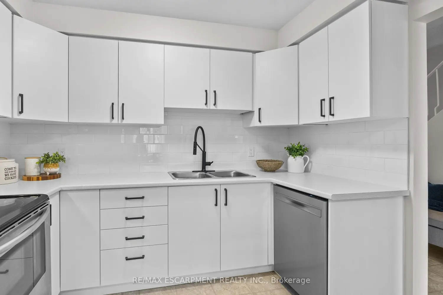 Additional image 8 of 4197 Longmoor Drive 1