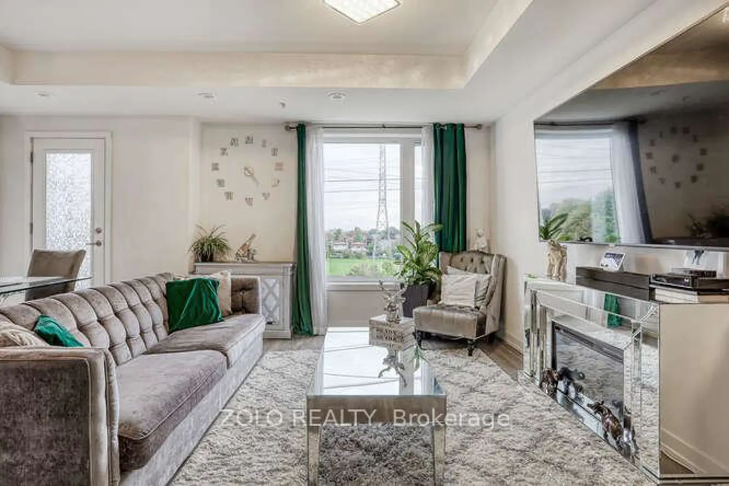 Additional image 4 of 1555 Kingston Road 218