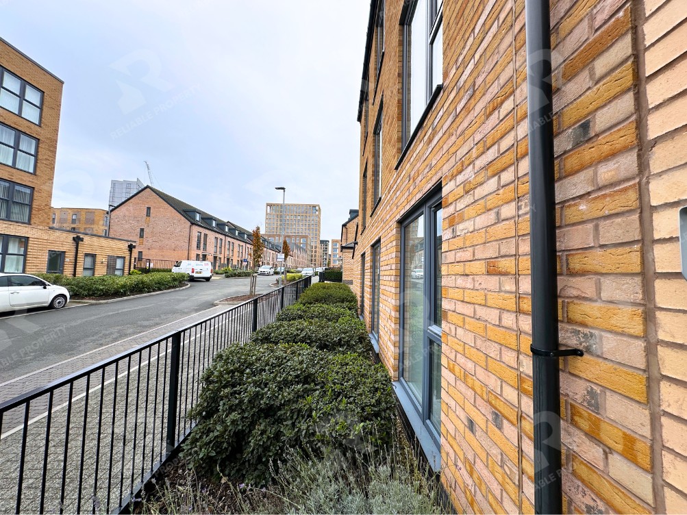 Additional image 3 of 2 Bed Flat, Stratford House Road, B5, N1 7GU