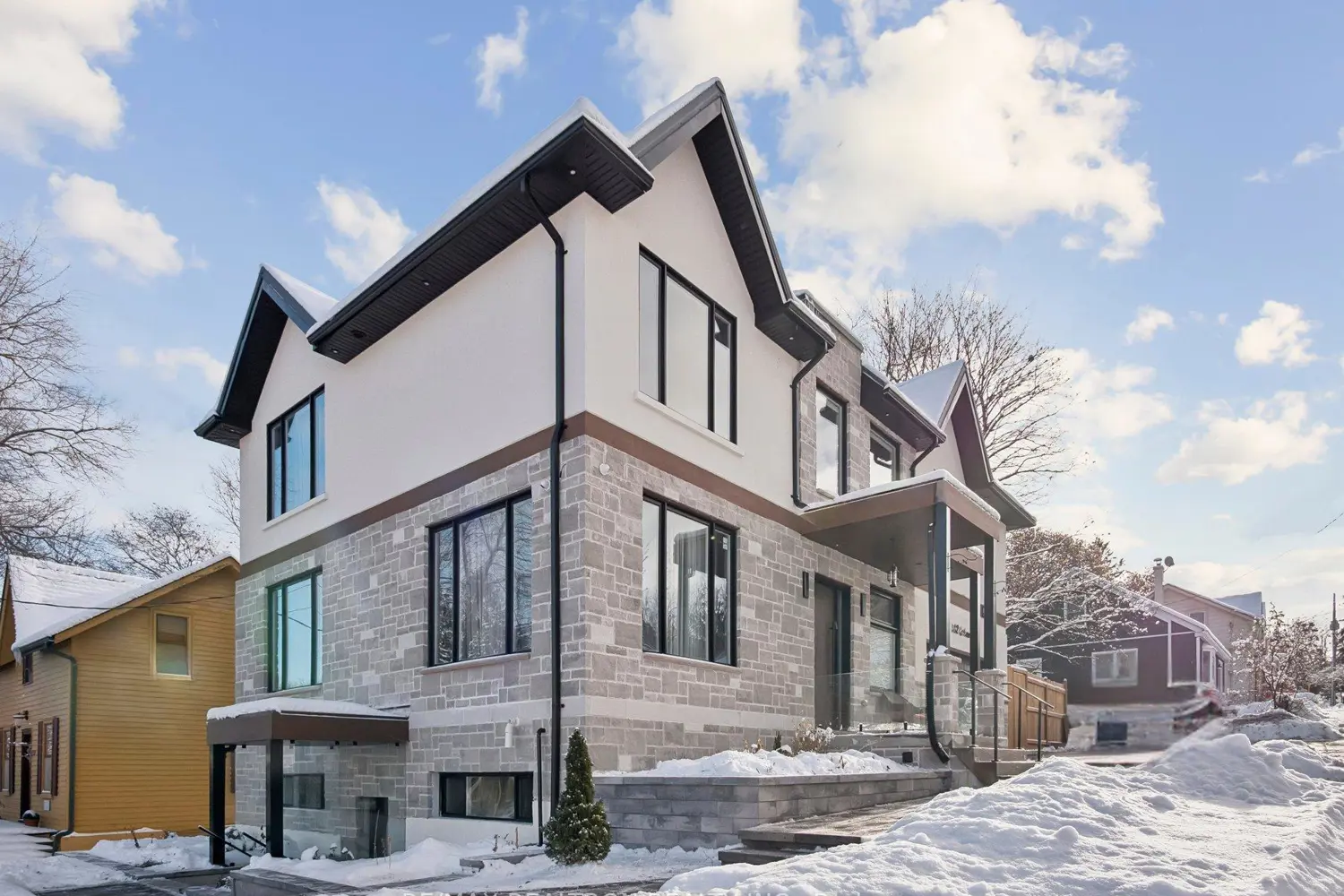 Additional image 2 of 582 Gorham Street