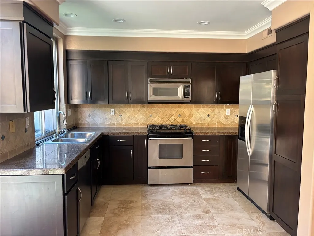 Additional image 54 of 46 Marsala, Irvine, CA 92606