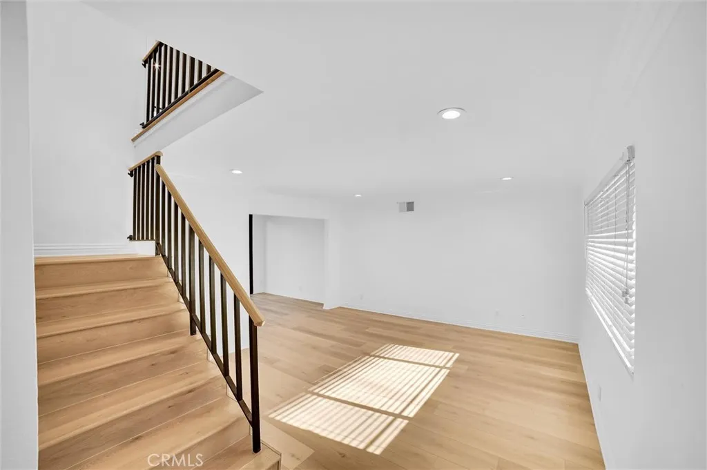 Additional image 5 of 18839 Miranda St, Tarzana, CA 91356