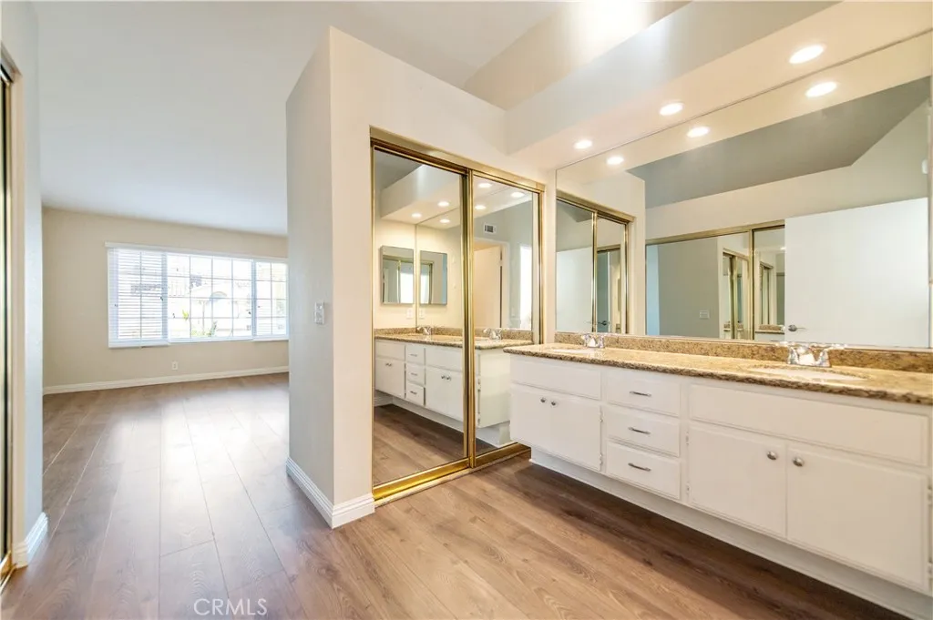 Additional image 23 of 72 Almador, Irvine, CA 92614