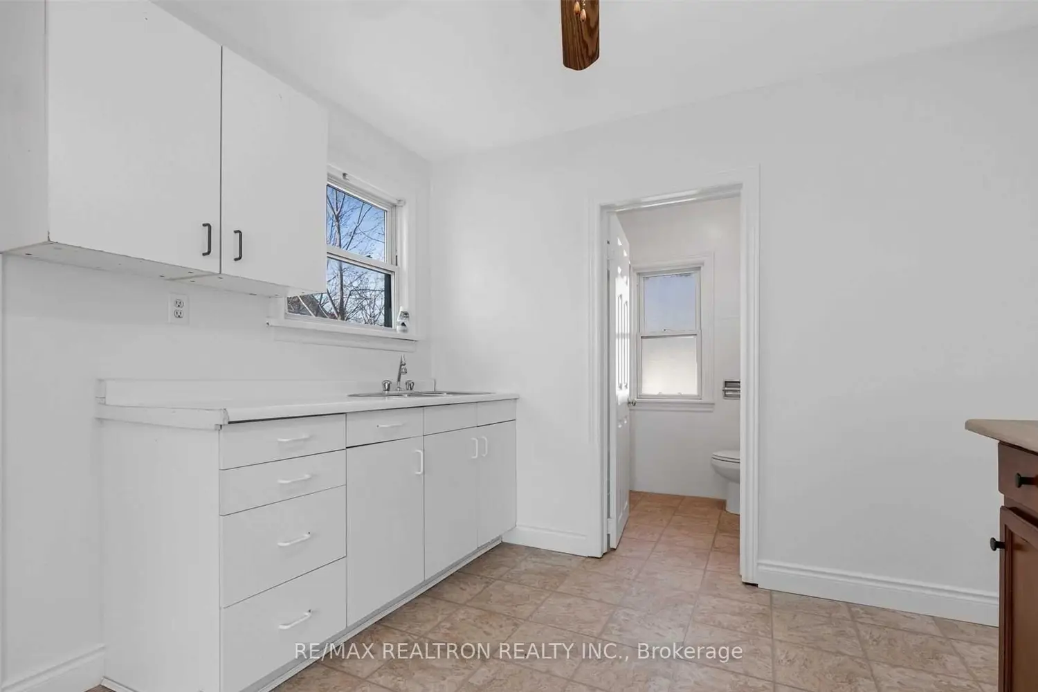 Additional image 6 of 6247 Taylor Street