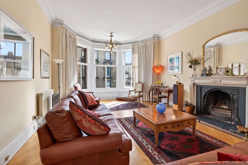 Additional image 2 of 4 bed flat for sale21 2 Rothesay Terrace, Edinburgh EH3