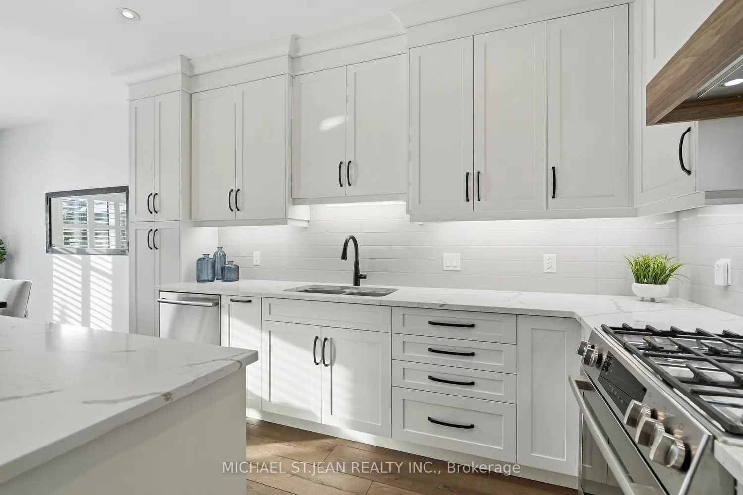 Additional image 10 of 154 Port Robinson Road 92