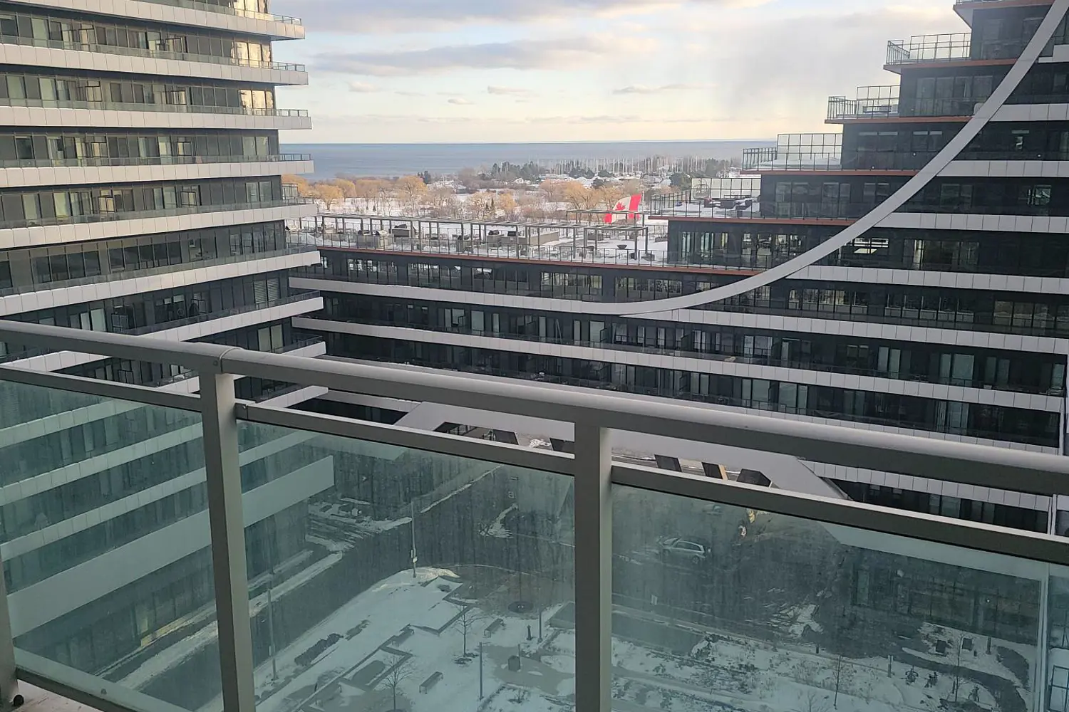 Additional image 13 of 33 Shore Breeze Drive 901