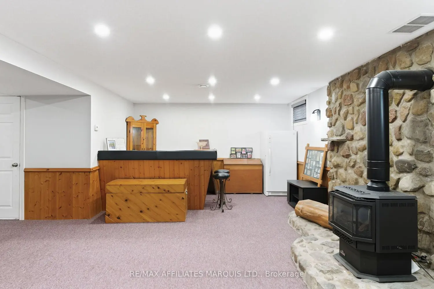 Additional image 13 of 1113 Brock Street