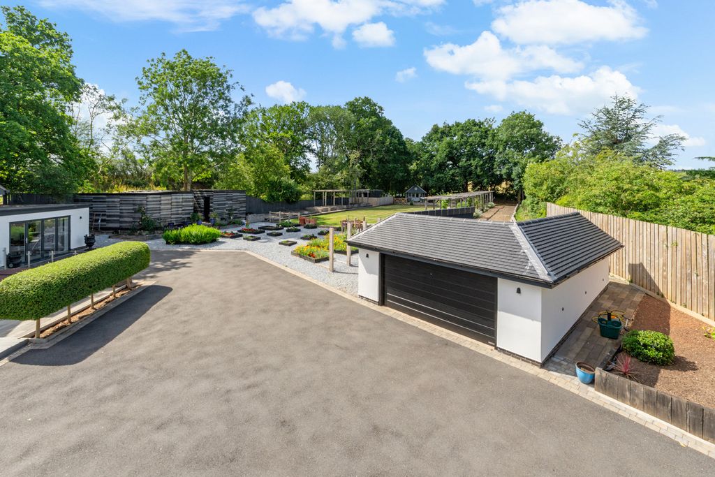 Additional image 47 of 6 bed detached house for saleWawensmere Road, Henley-In-Arden B95