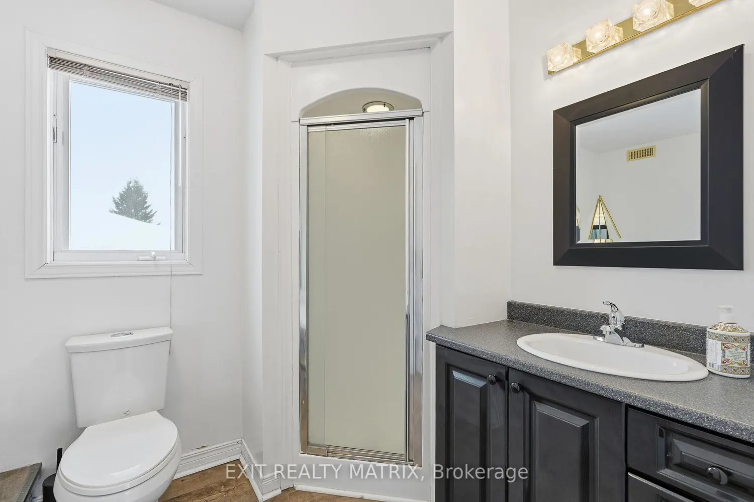 Additional image 11 of 203 Montee Outaouais Road