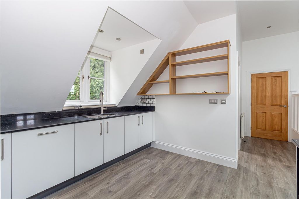 Additional image 21 of 3 bed flat for saleHolywell Road, Malvern WR14