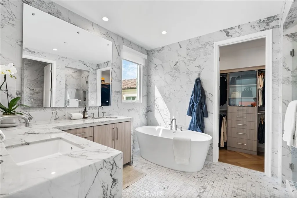 Additional image 77 of 120 Linda Vista, Irvine, CA 92618