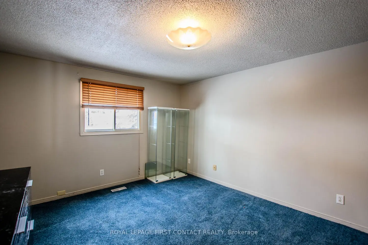 Additional image 5 of 27 Royal Oak Drive