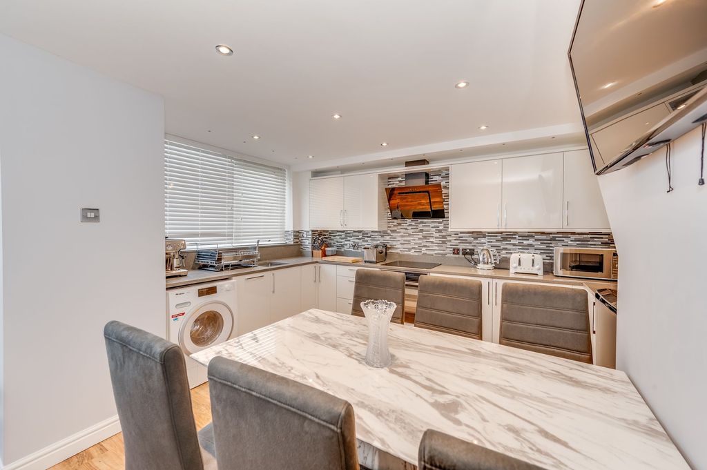 Additional image 6 of 2 bed maisonette for saleGervase Avenue, Sheffield S8