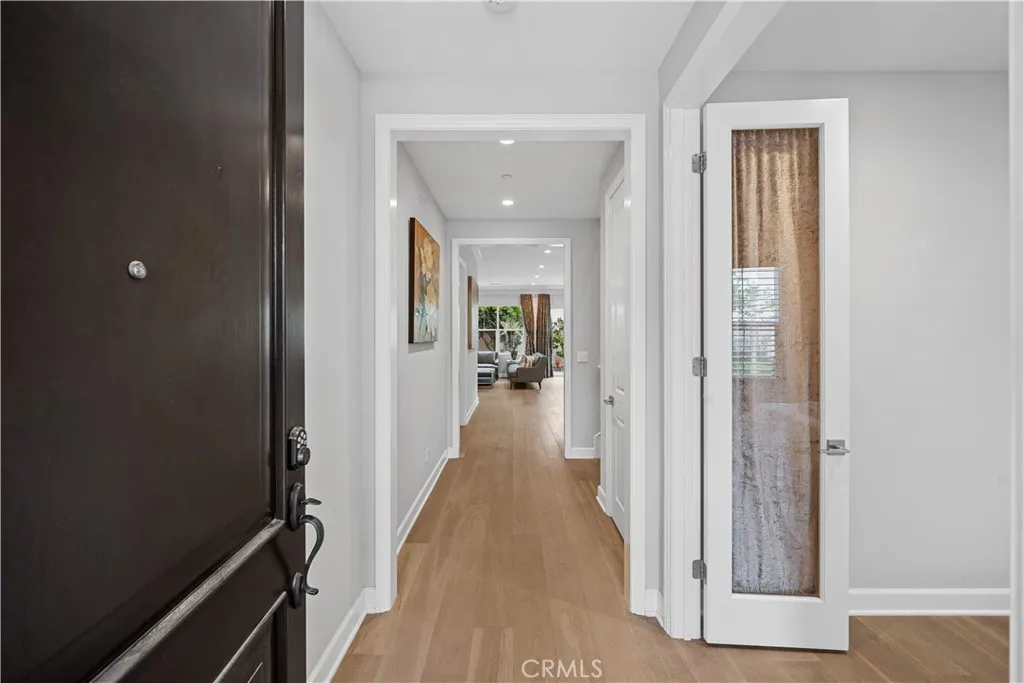 Additional image 47 of 114 Guinness, Irvine, CA 92620