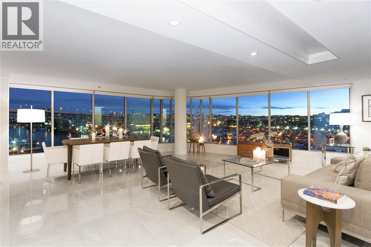 701 1012 BEACH AVENUE