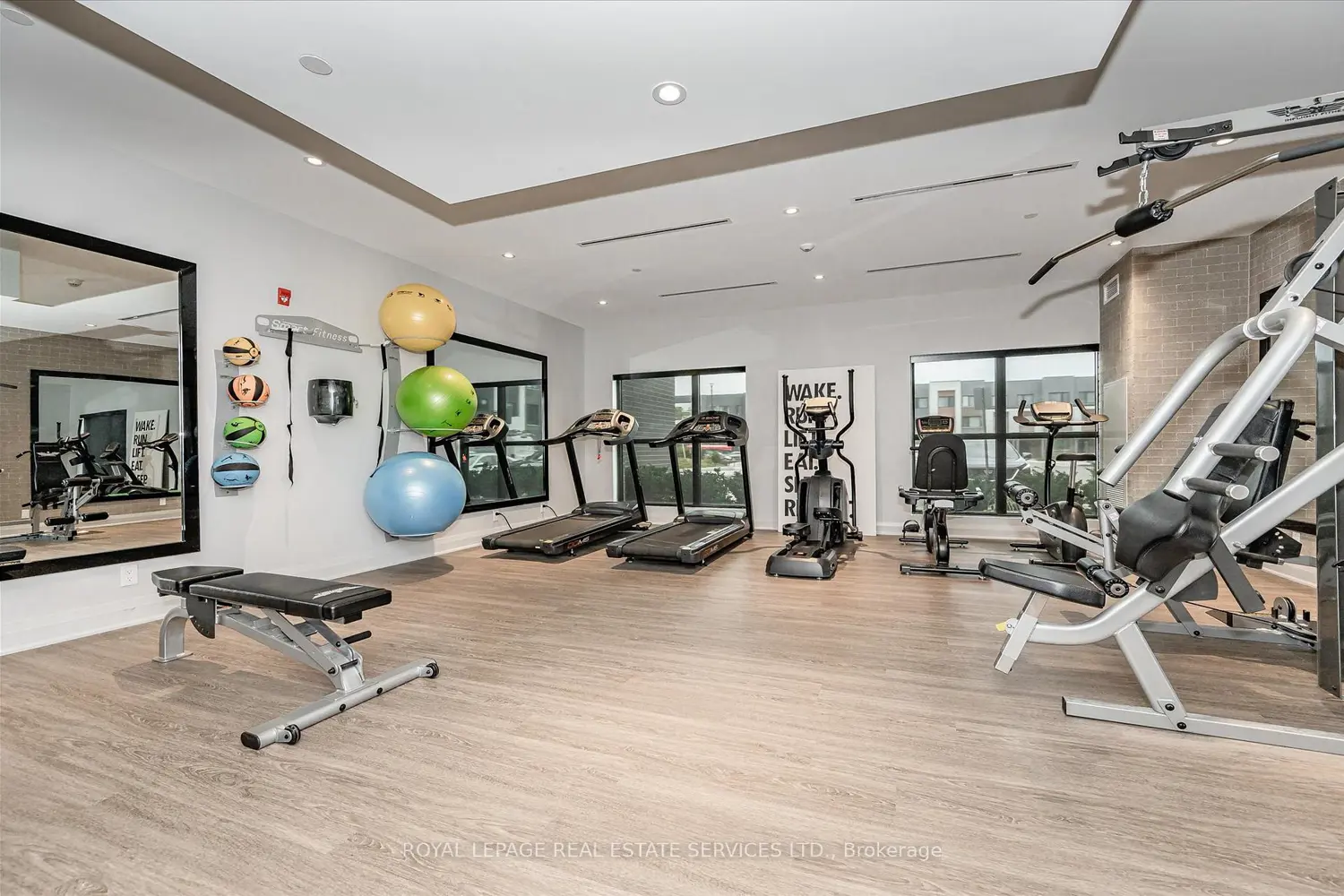 Additional image 19 of 102 Grovewood Common 621