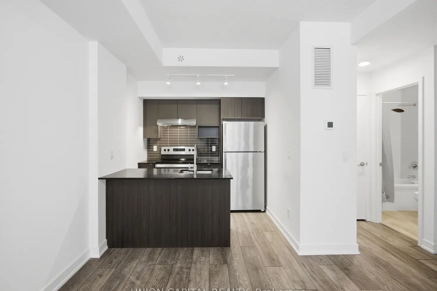 Additional image 6 of 1139 Cooke Boulevard 309