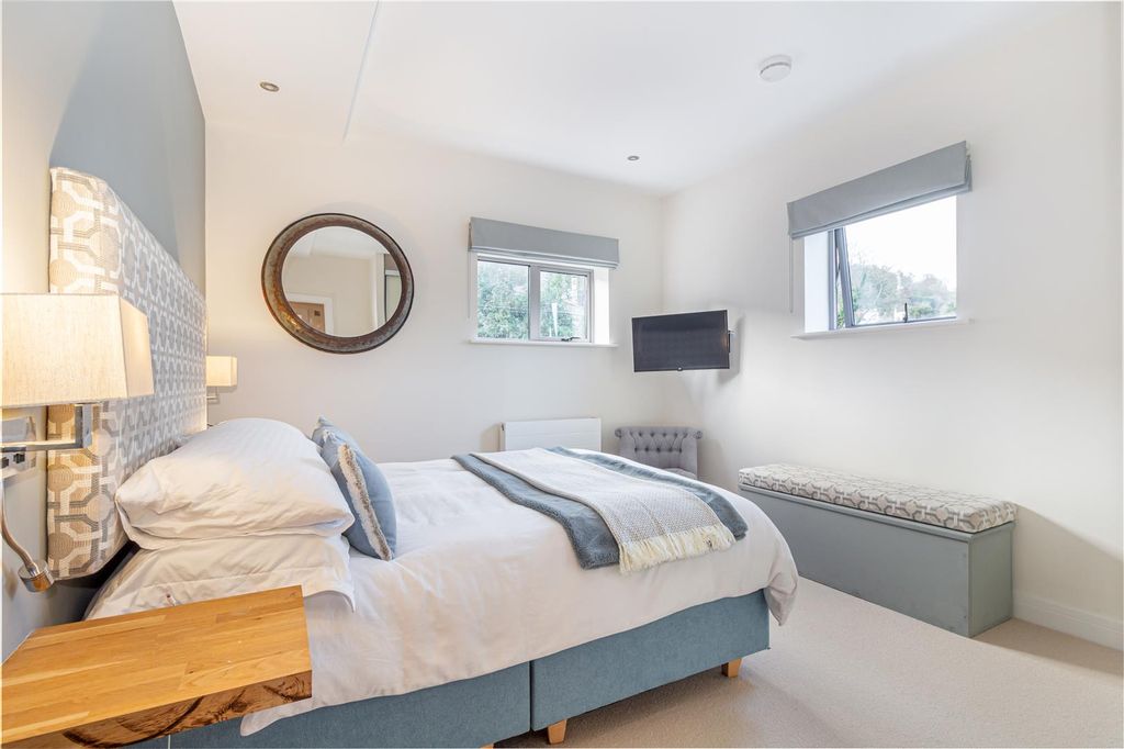 Additional image 7 of 2 bed flat for saleBrunel House, Malvern WR14