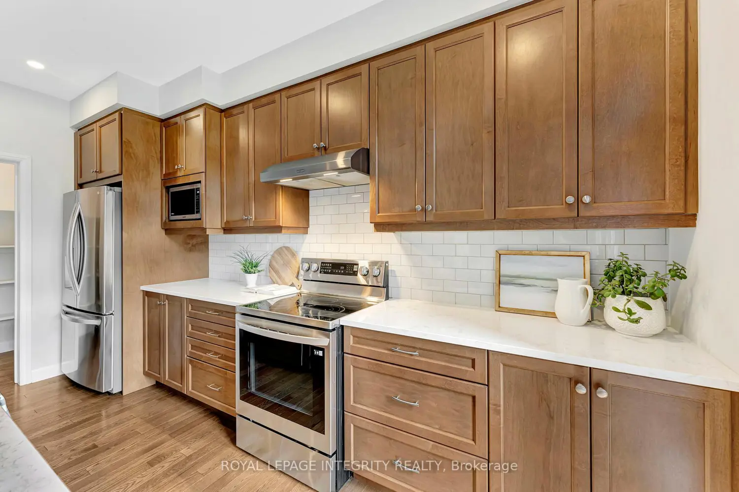 Additional image 10 of 885 Moses Tennisco Street