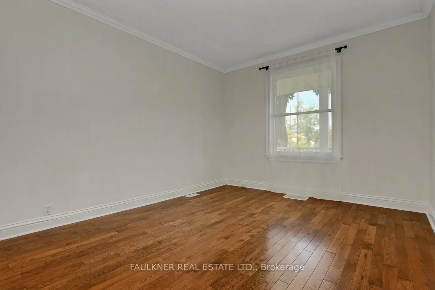 536 Lower Byron Avenue