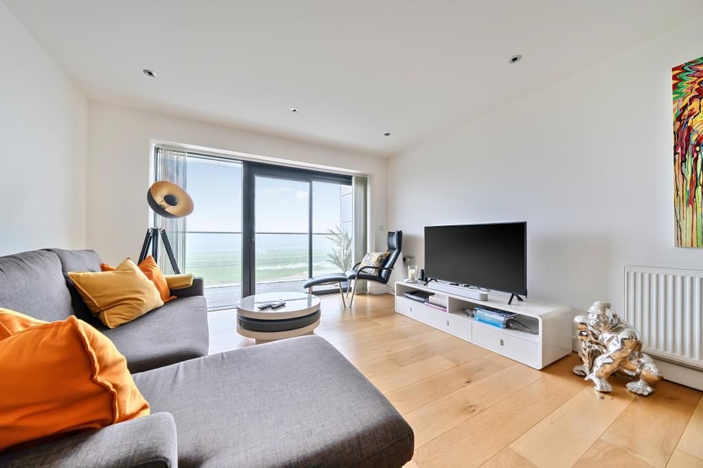 Additional image 6 of 2 bed flat for saleNewbury, Berkshire RG14