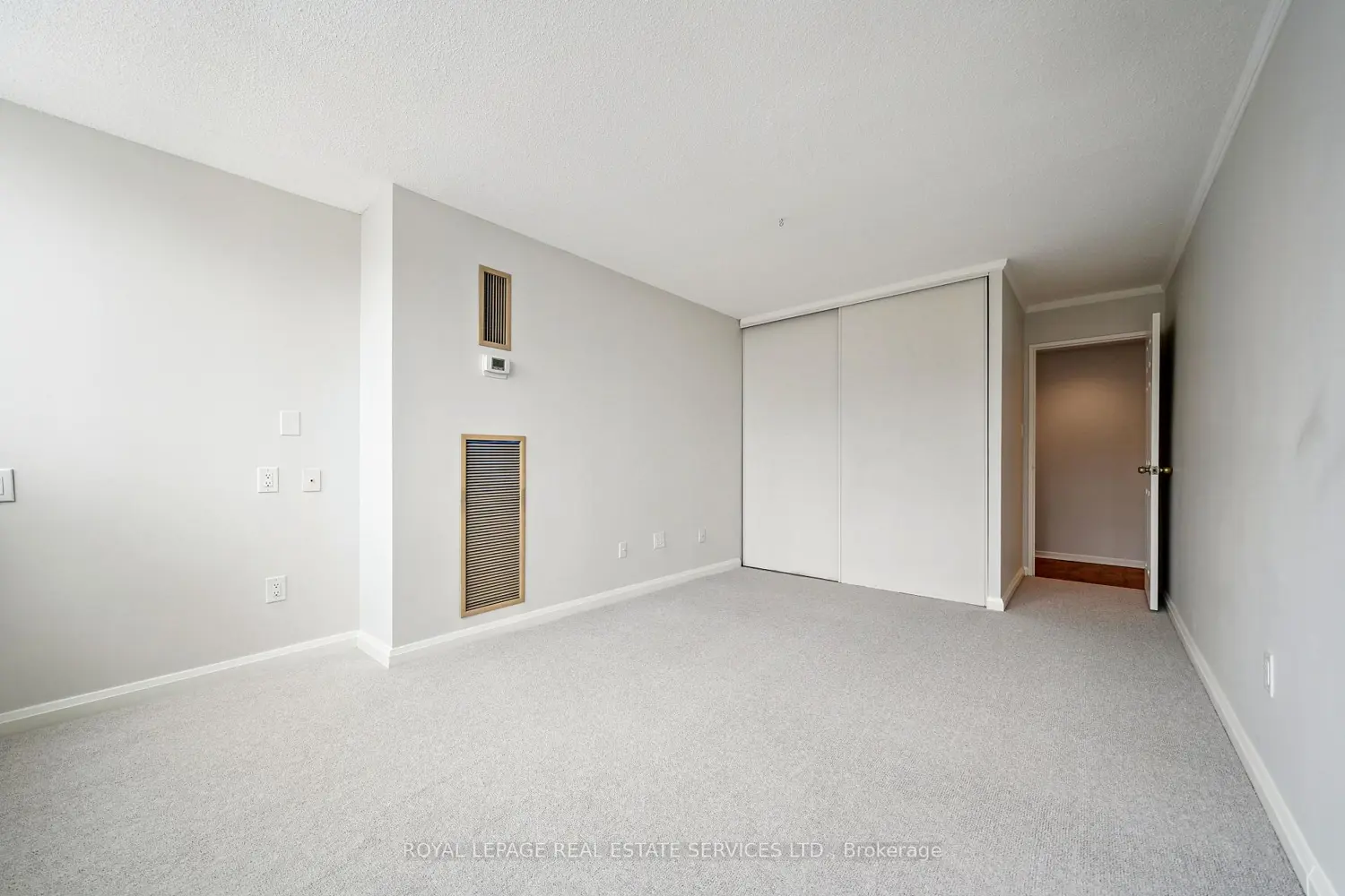Additional image 11 of 75 Wynford Heights Crescent 2001