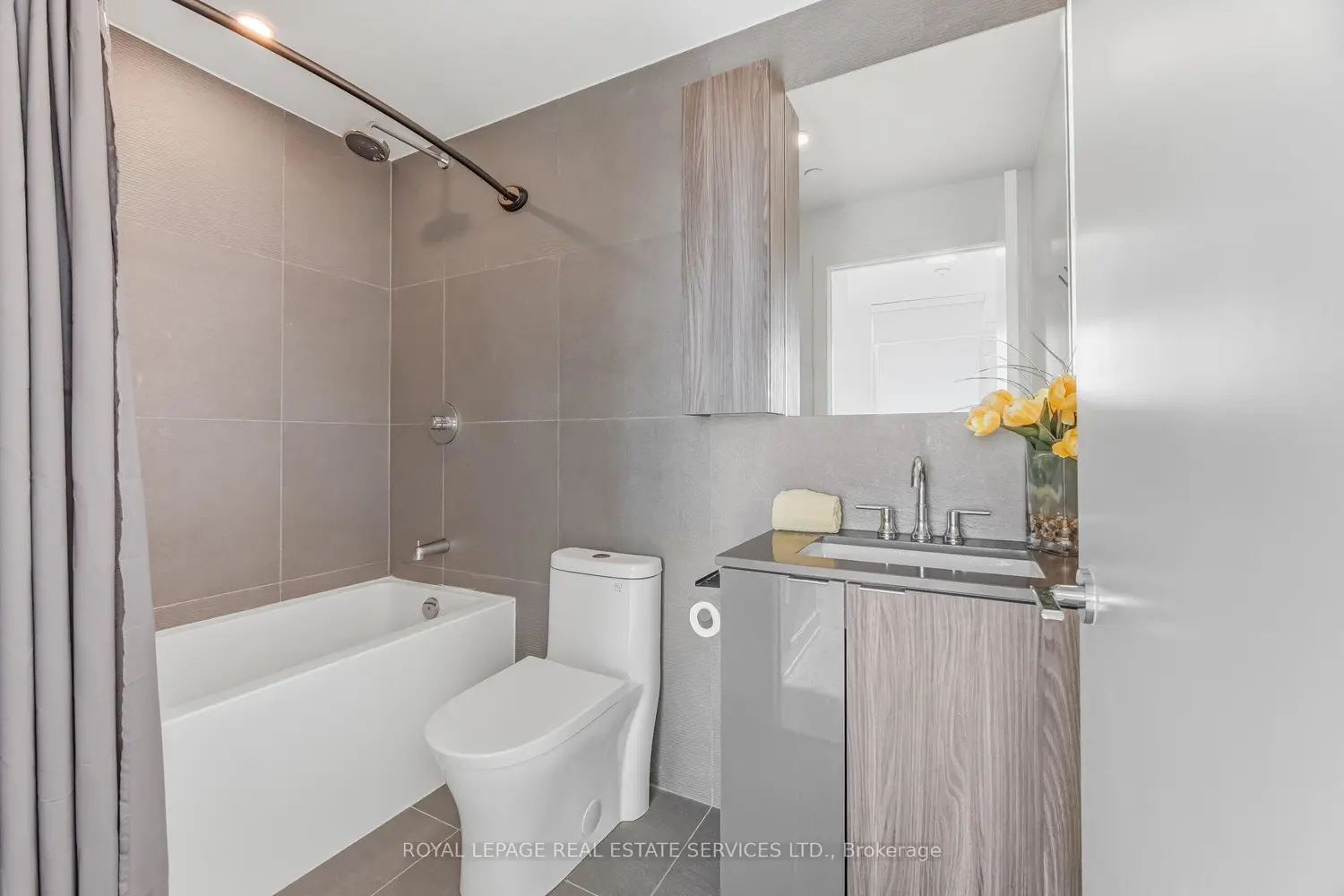 Additional image 15 of 35 Mercer Street 2316