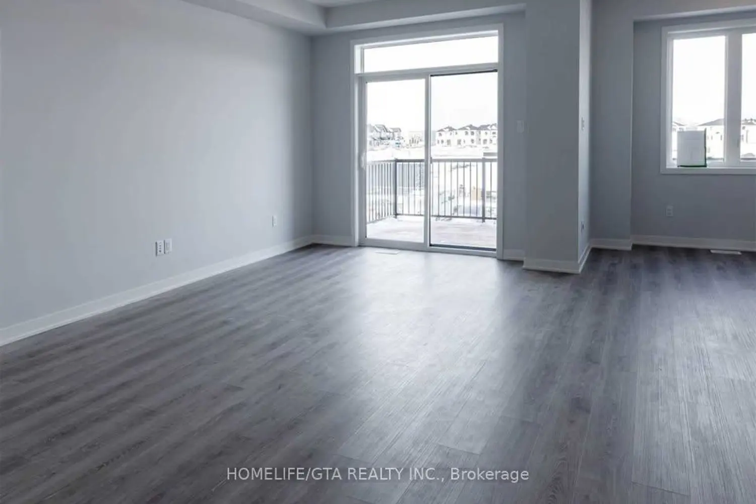 Additional image 12 of 310 Parallax Private