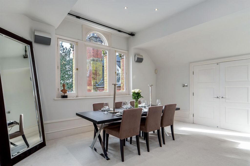 Additional image 7 of 3 bed flat for saleOakwood House, Beechfield Road, Alderley Edge SK9