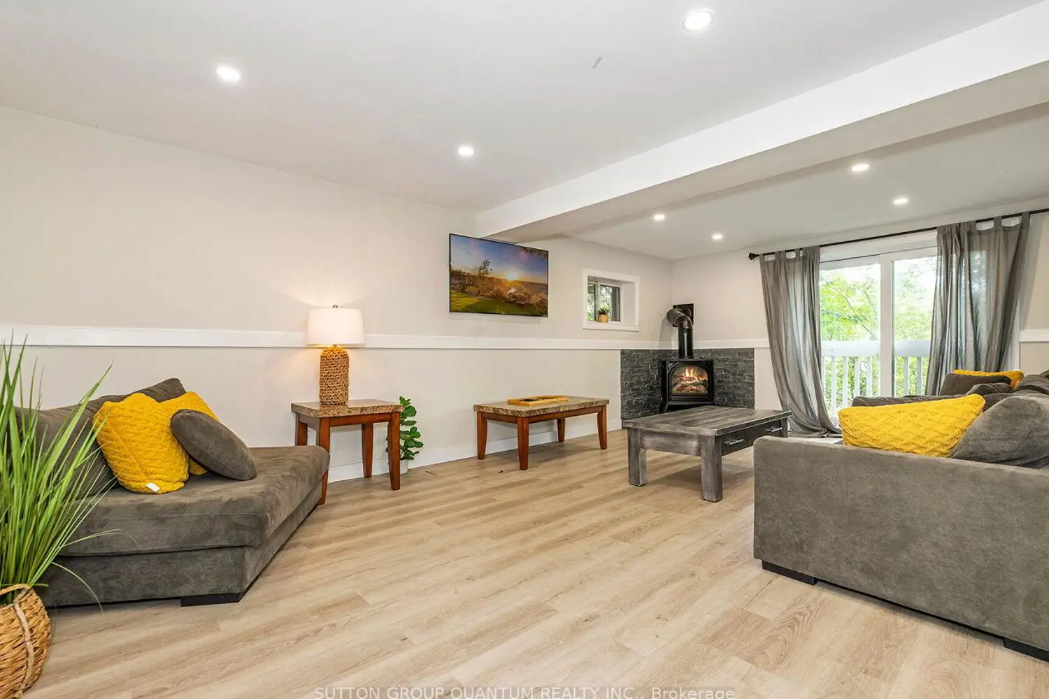 Additional image 19 of 1006 Youngs Road #8