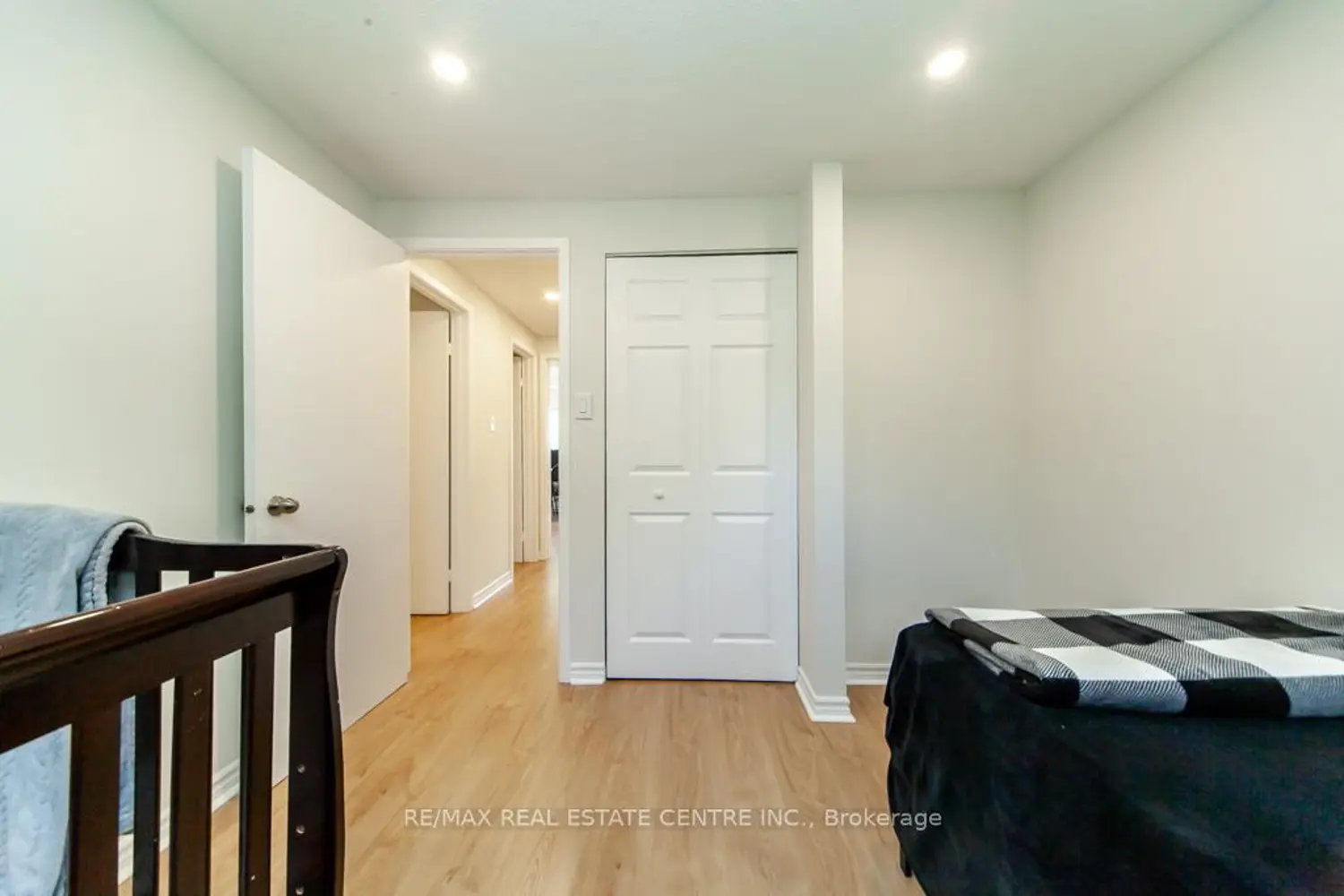 Additional image 16 of 2050 Upper Middle Road 88