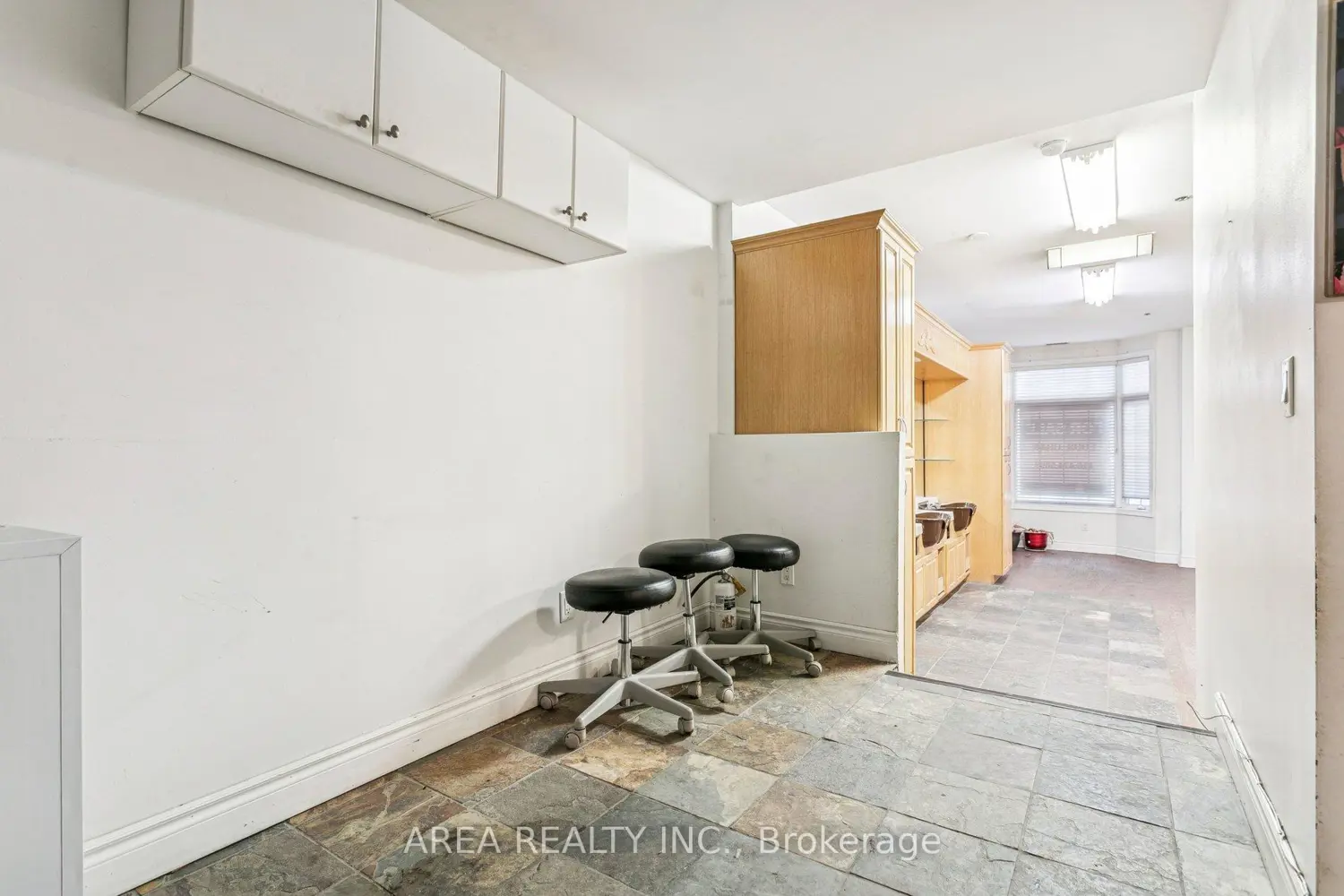 Additional image 13 of 99 Mccaul Street 99