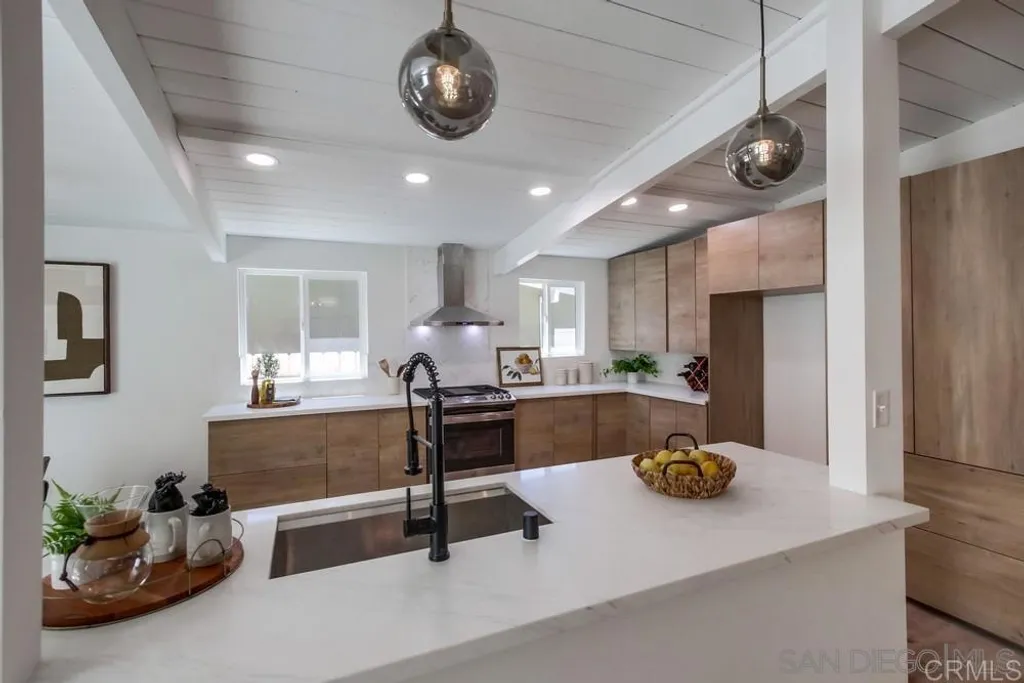 Additional image 9 of 4941 Baja Ct, San Diego, CA 92115