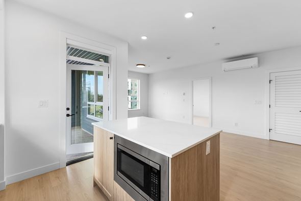 401-19953 76 Avenue, Langley, BC, V2Y 3Y2