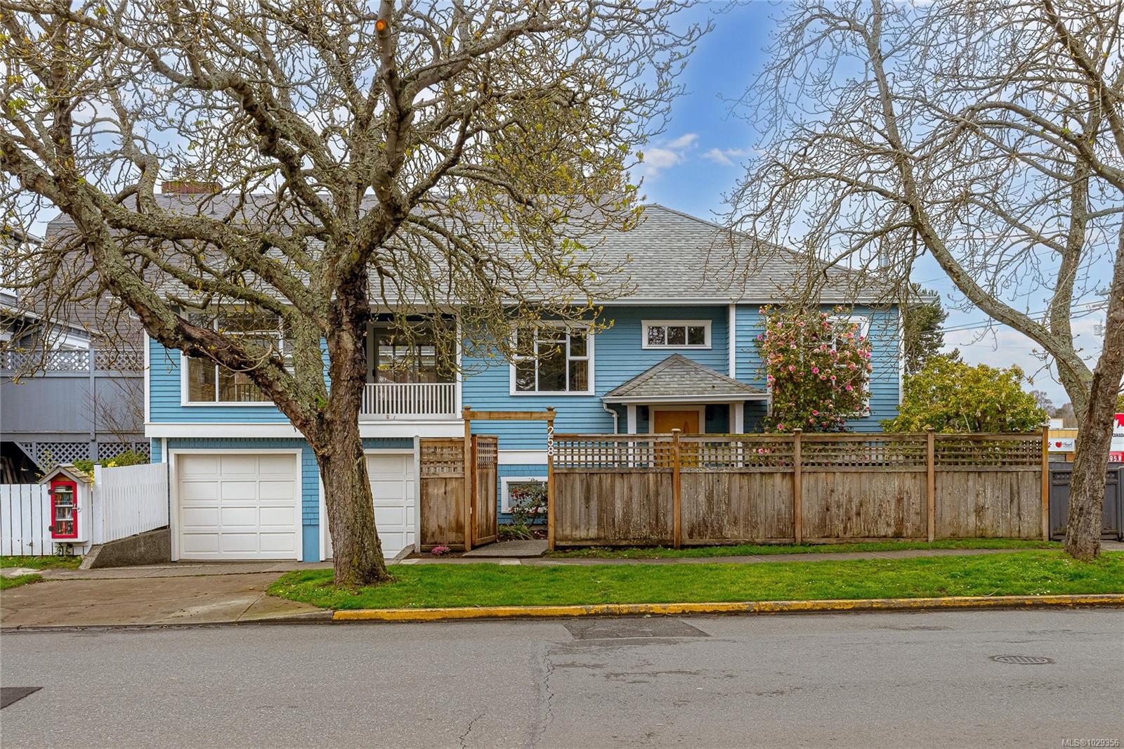 258 St. Charles Street, Victoria, BC, V8S 3M7